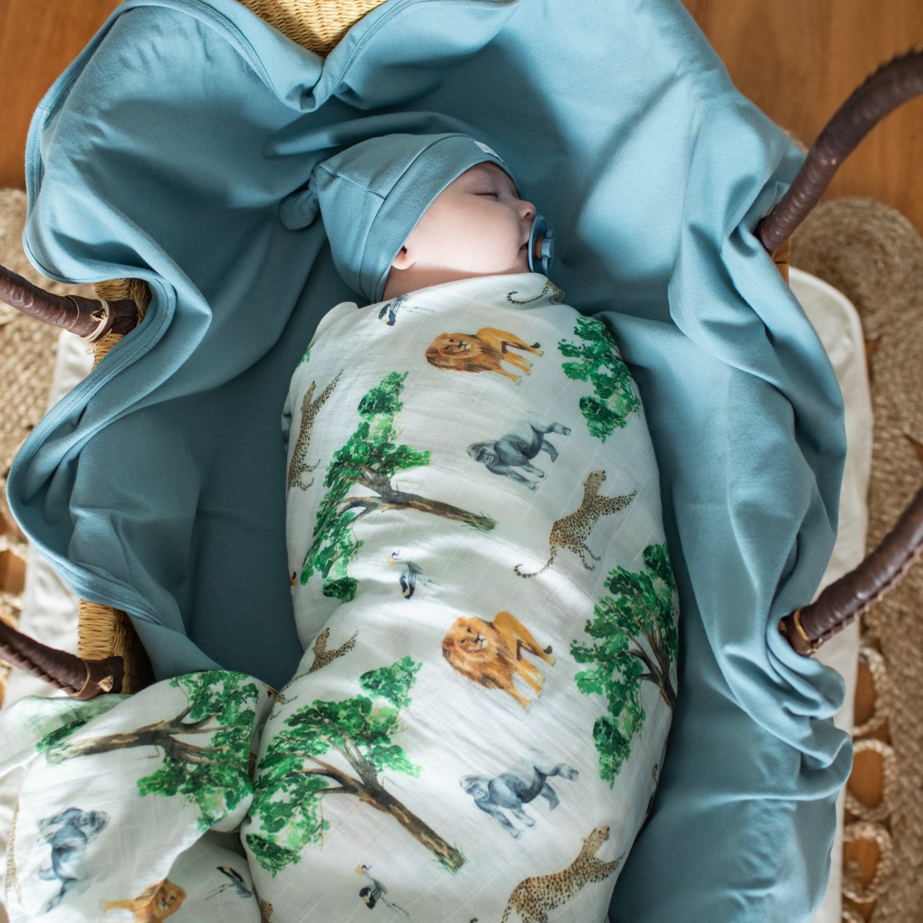 Organic jersey swaddle beanie set in Slate Tutyi Sisu